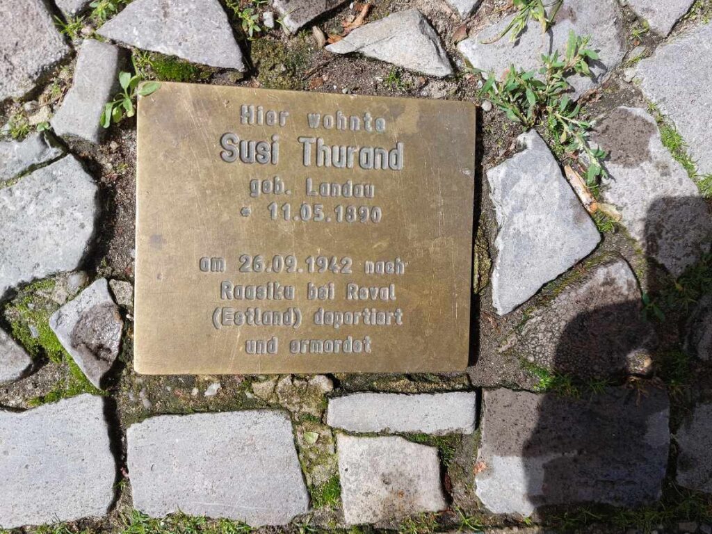 Gedenkstein_Susi_Thurand